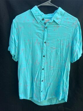 Men's Short-Sleeve Turquoise Button-Up Shirt